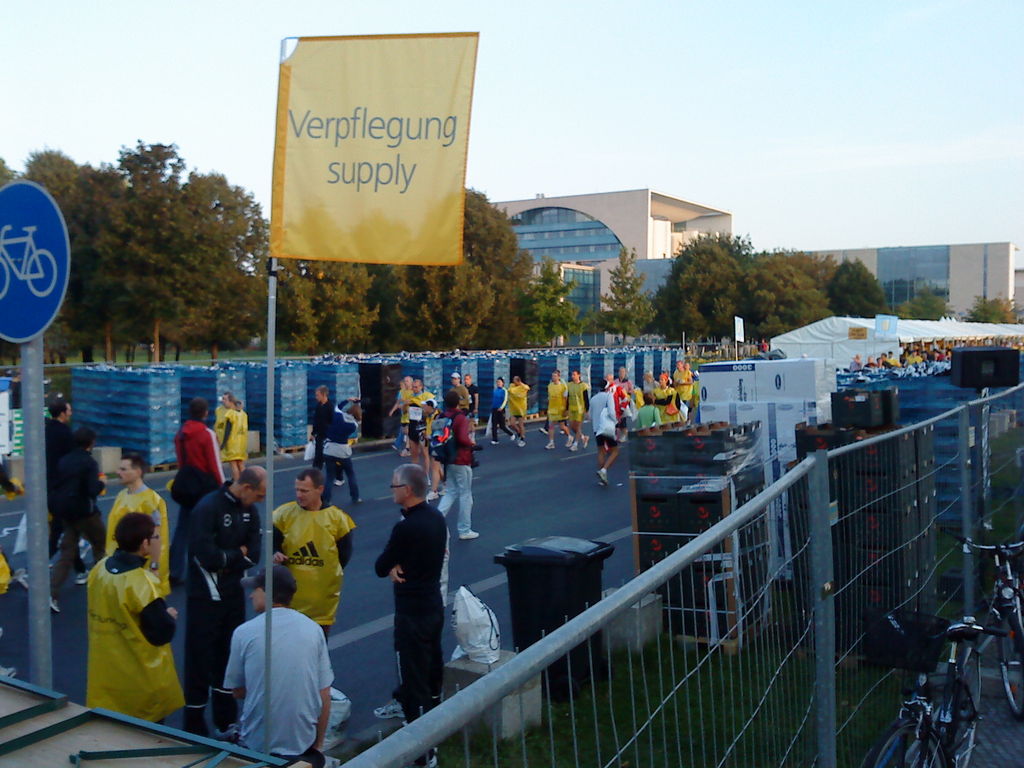 gal/BerlinMarathon_2009/BerlinMarathon2009 2009-09-20 07-39-48.jpg